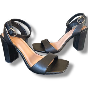 Women's A New Day Black Tan Block Heel Sandals Size 7.5